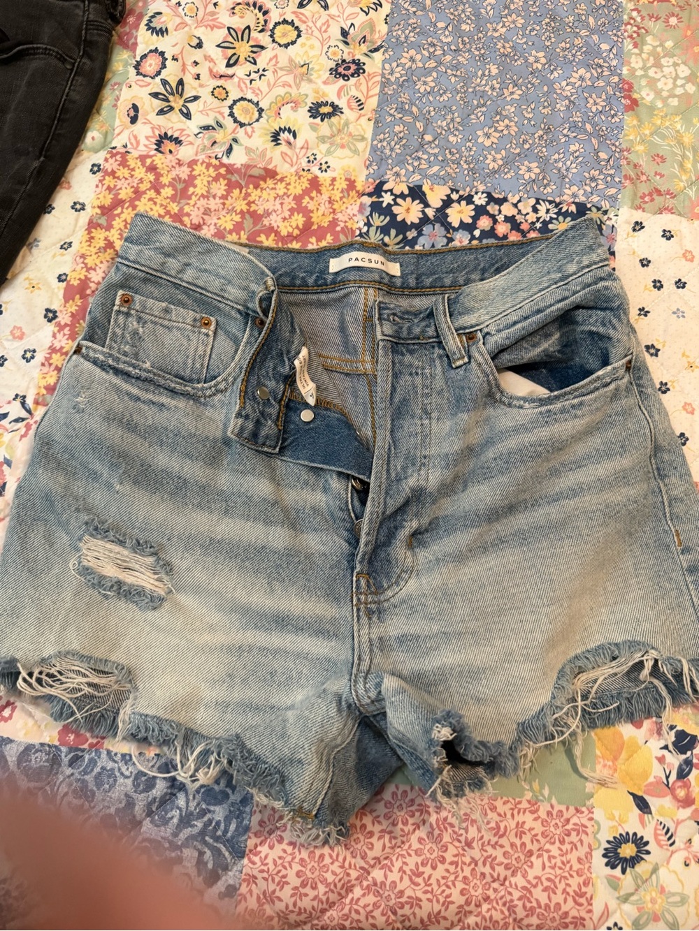 PacSun Light Wash Distressed Denim Jean Shorts